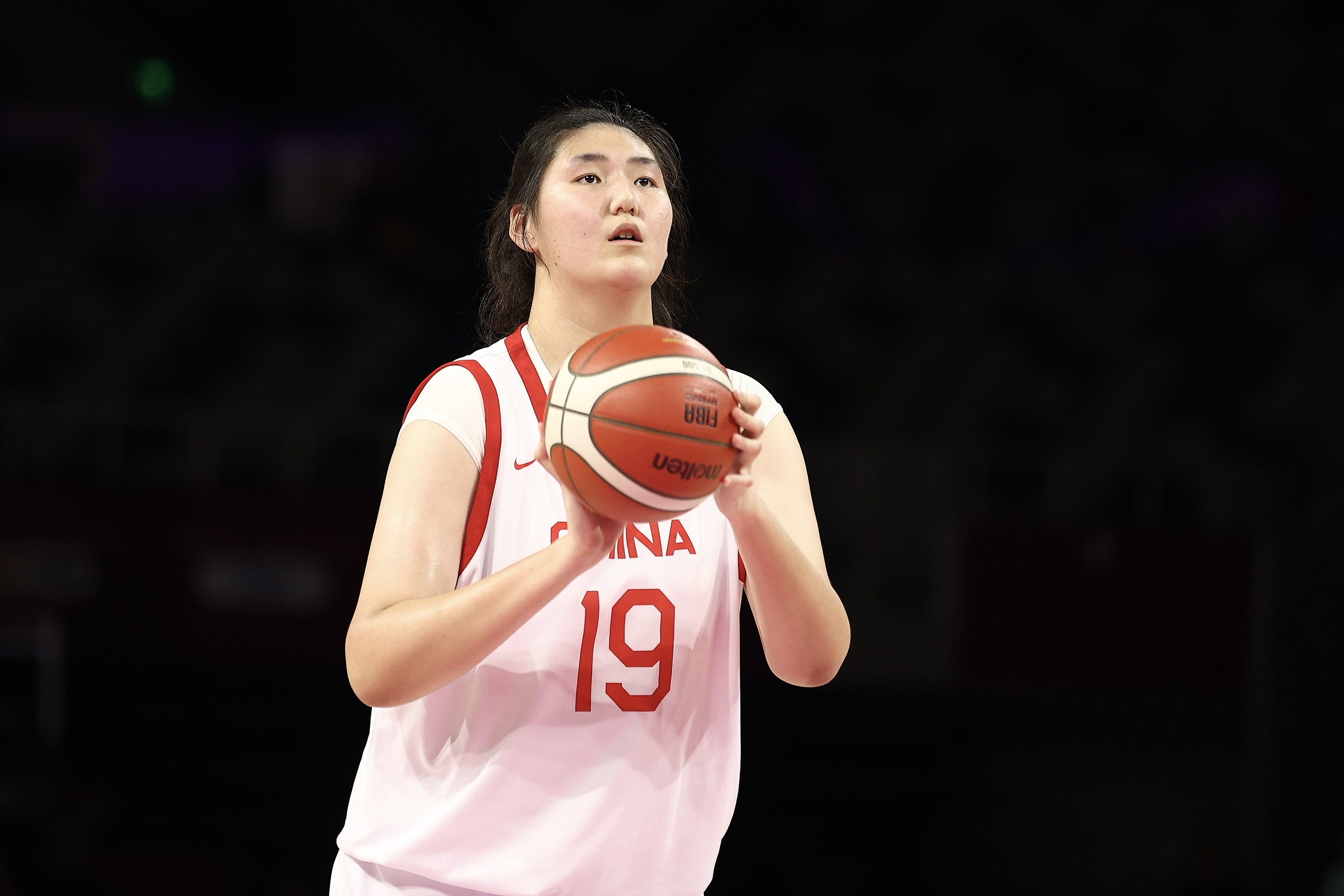 热身赛-韩旭15+9张子宇缺阵中国女篮不敌澳大利亚(中国女篮15个人名单杨衡瑜)