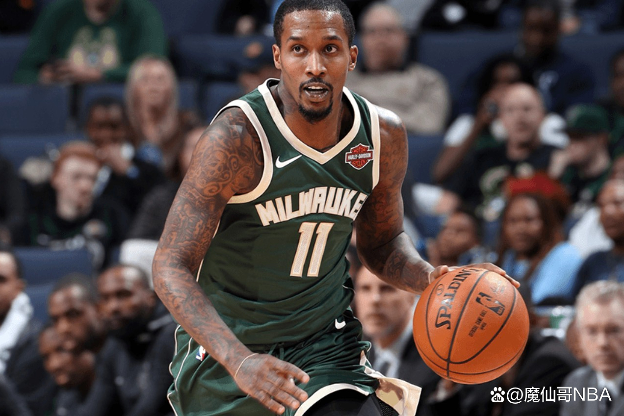 九游体育-包含2年500万！帕克正式签约！再见了，NBA最悲情的榜眼秀的词条