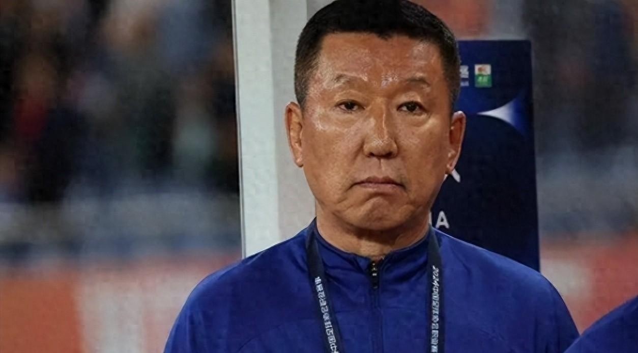 九游体育-中国足坛迎来久违的大牌名帅，曾在国安执教，已现身本轮中超(中国足坛十大球员)
