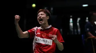 国羽一哥拒翻车！决胜局一波流石宇奇2-1伍家朗进8强(决胜巅峰英雄对照表)