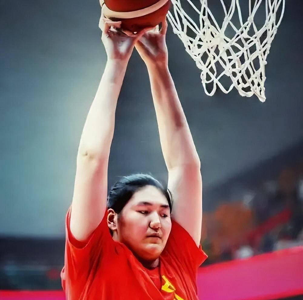 关于曝中国女篮让张子宇战亚洲杯放弃U19世界杯的信息