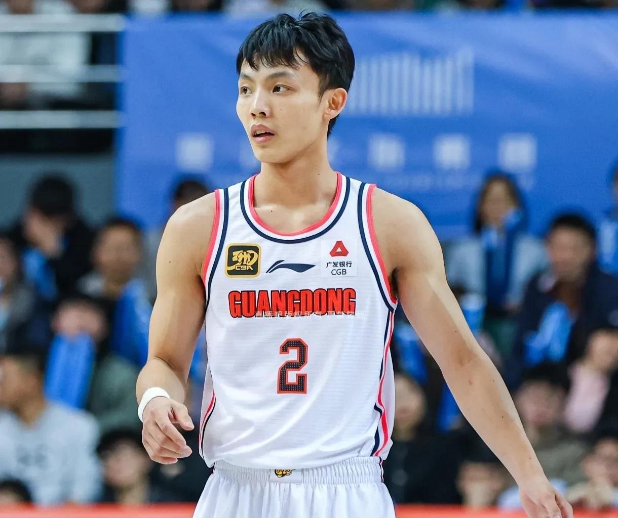 关于北控3换1报价胡明轩，新疆换外教，广厦核心打野球，吴前续约1年的信息