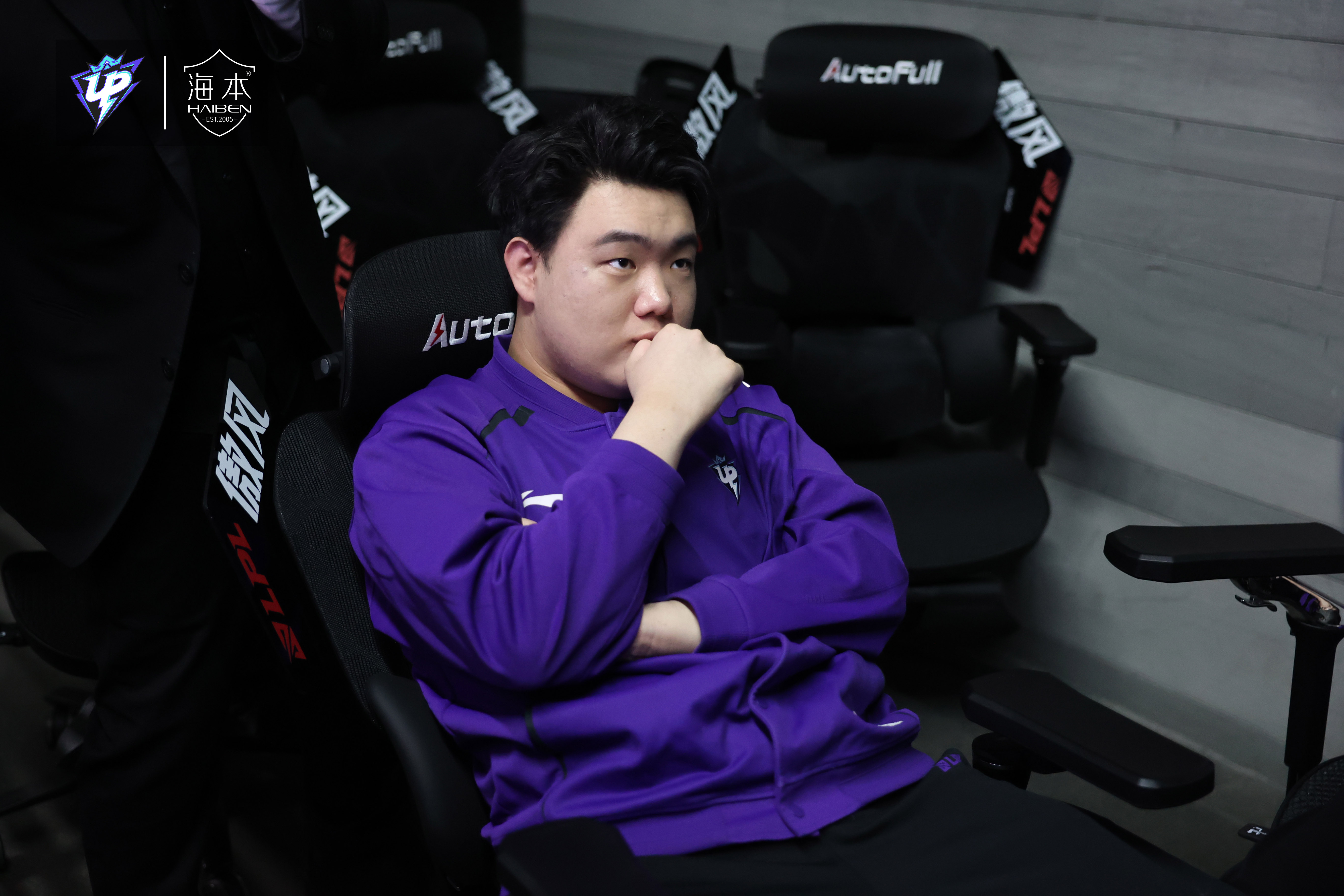 九游体育-LOL世界冠军AD复出！自降身价打次级联赛，FoFo被TLN优化再次失业(lpl冠军ad)